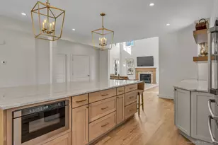 11 Buttonball Rd, Old Lyme, CT 06371 - Photo 9