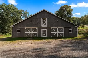 4 Judge Rd, Roxbury, CT 06783 - Photo 23