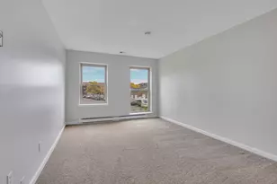 136 Kane St, West Hartford, CT 06119 - Photo 11