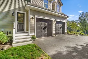 55 Tram Dr, Oxford, CT 06478 - Photo 3