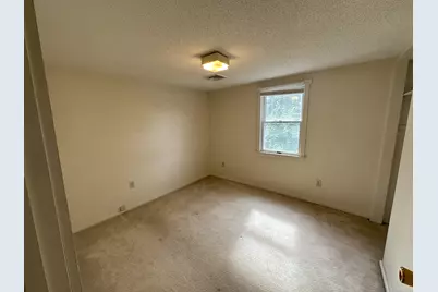 26 B Hillcrest Road, East Lyme, CT 06357 - Photo 13