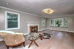 28 Seymour Rd, Woodbridge, CT 06525 - Photo 9