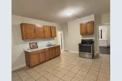 72 Sterling Street, Hartford, CT 06154 - Photo 3