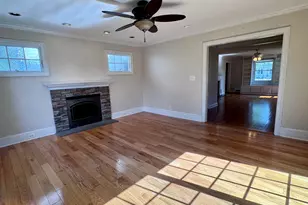 190 Elm St, Windsor Locks, CT 06096 - Photo 9