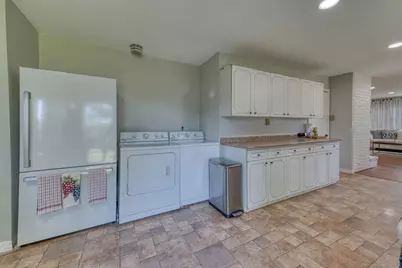 440 Chestnut Hill Avenue, Waterbury, CT 06704 - Photo 19