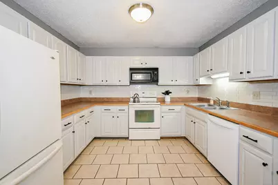 128 Lyman Road #25, Wolcott, CT 06716 - Photo 17