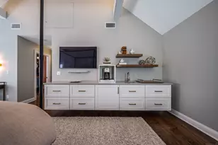 137 Liberty St, Madison, CT 06443 - Photo 13