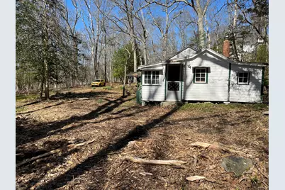 4 Columbia Road, Clinton, CT 06413 - Photo 1