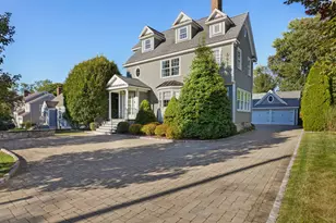 226 Alberta St, Fairfield, CT 06825 - Photo 3