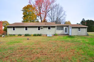 55 Foster Ln, Windsor, CT 06095 - Photo 3