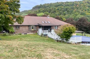 46 Cliffside Dr, Wallingford, CT 06492 - Photo 37