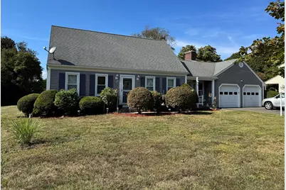 67 Royal Oak Circle, Meriden, CT 06450 - Photo 1