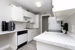 1 Heritage Village, Southbury, CT 06488 - Photo 7