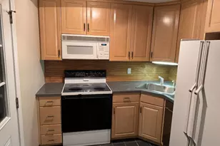 239 Old Farms Rd, Avon, CT 06001 - Photo 23