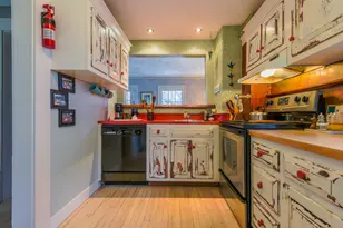 20 Grove St, Essex, CT 06426 - Photo 19