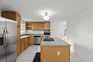 15 Christine Dr, East Hartford, CT 06108 - Photo 15