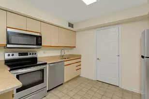 351 Pemberwick Rd, Greenwich, CT 06831 - Photo 11