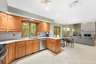 28 Alexander Dr, East Lyme, CT 06333 - Photo 15