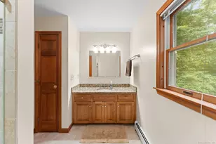 28 Alexander Dr, East Lyme, CT 06333 - Photo 29