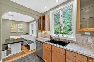 1 Alcima Dr, Simsbury, CT 06070 - Photo 11