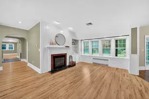 1 Alcima Dr, Simsbury, CT 06070 - Photo 5