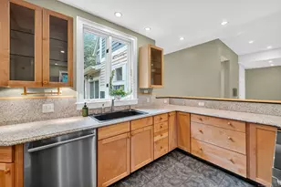 1 Alcima Dr, Simsbury, CT 06070 - Photo 13