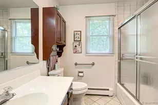 4 Union Cir, Danbury, CT 06810 - Photo 29