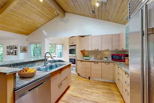 110 Erskine Rd, Stamford, CT 06903 - Photo 23