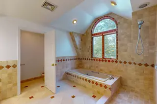 110 Erskine Rd, Stamford, CT 06903 - Photo 37