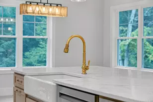 241 Old Farms Rd, Glastonbury, CT 06073 - Photo 5