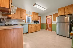 116 Cornfield Rd, Milford, CT 06461 - Photo 5