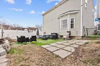 207 Ridgefield Avenue, Waterbury, CT 06705 - Photo 39