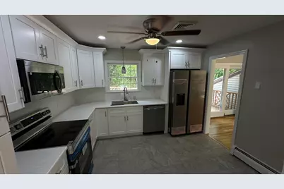 17 Nemczuk Drive, Norwich, CT 06360 - Photo 9