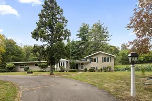 46 Tumblebrook Rd, Woodbridge, CT 06525 - Photo 33
