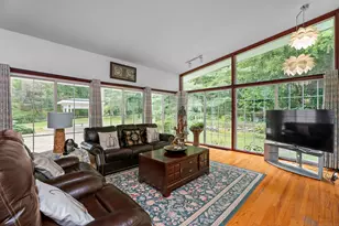 46 Tumblebrook Rd, Woodbridge, CT 06525 - Photo 3