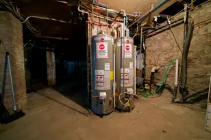 96 Sargeant St, Hartford, CT 06154 - Photo 33