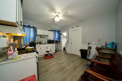 96 Sargeant Street, Hartford, CT 06154 - Photo 9