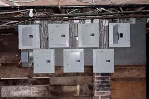 49 Benton St, Hartford, CT 06114 - Photo 5