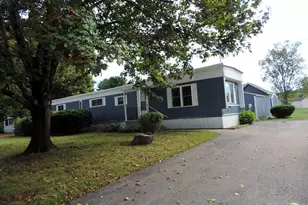 81 Parkway Dr, Thompson, CT 06277 - Photo 1