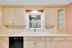 3 Minister Brook Dr, Simsbury, CT 06089 - Photo 11