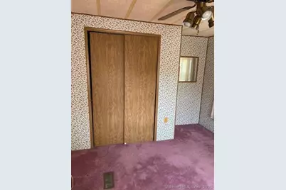 112 Woodland Park, Shelton, CT 06484 - Photo 5