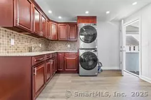 1373 Iranistan Ave, Bridgeport, CT 06605 - Photo 5