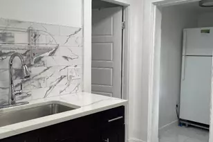 217 Alsace St, Bridgeport, CT 06604 - Photo 17