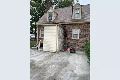 217 Alsace Street, Bridgeport, CT 06604 - Photo 9