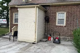 217 Alsace St, Bridgeport, CT 06604 - Photo 9