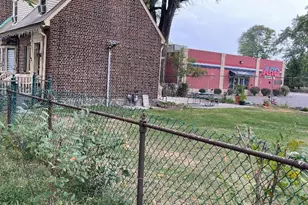 217 Alsace St, Bridgeport, CT 06604 - Photo 7