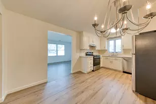 54 Oak St, Middletown, CT 06457 - Photo 5