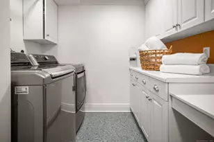 88 Overhill Rd, Fairfield, CT 06824 - Photo 19