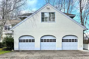 172 Umpawaug Rd, Redding, CT 06896 - Photo 3