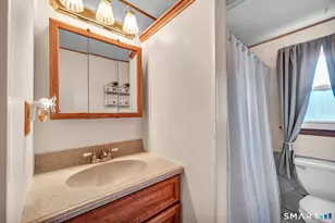 85 Florence St, Newington, CT 06111 - Photo 17